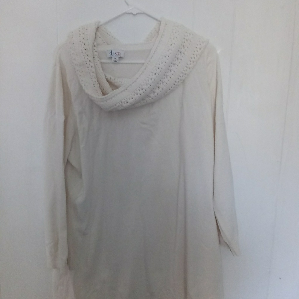 White long sleeve sweater